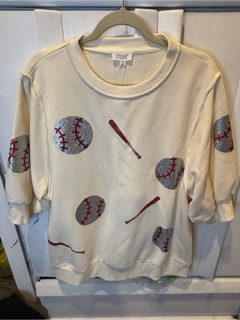 ODDY Cream Baseball Glitter Appliqué Sweatshirt with Red Stitching
